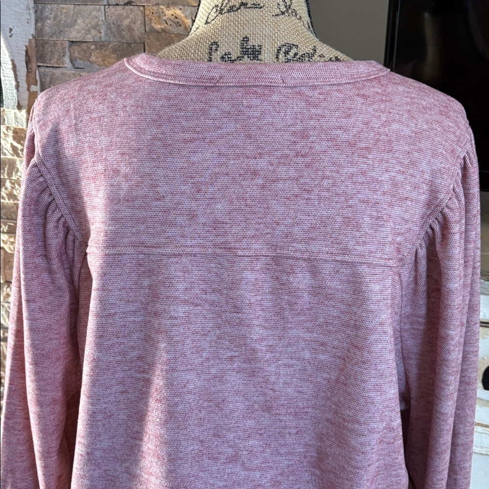 Evereve Kylar pleated sleeve pullover long sleeve sweatshirt rose pink soft - Picture 12 of 16